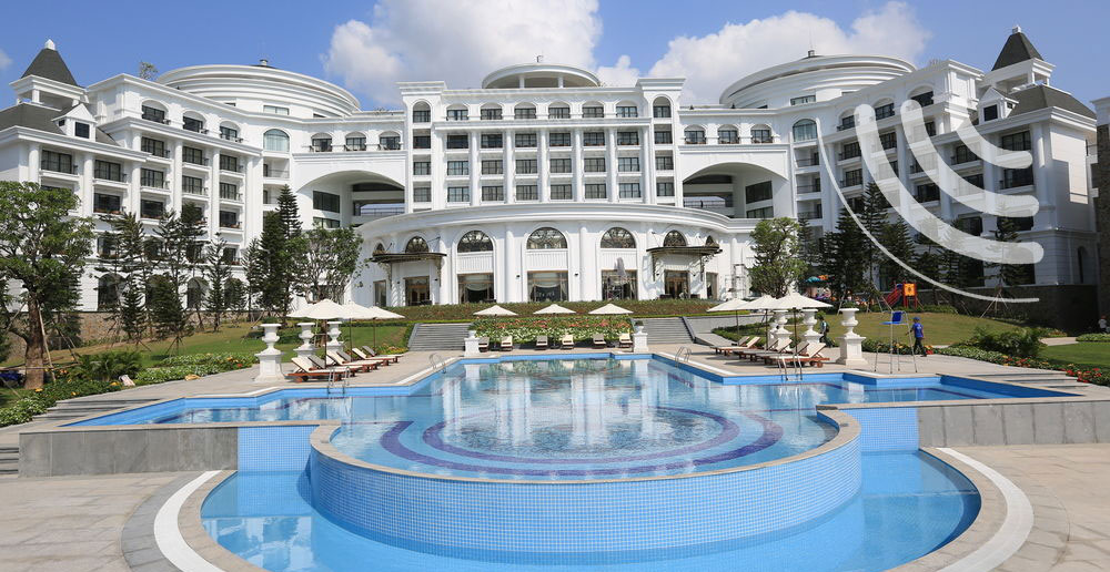 thiet-bi-wifi-chuyen-dung-cho-nha-hang-khach-san-resort-coffee-tai-hai-phong-quang-ninh