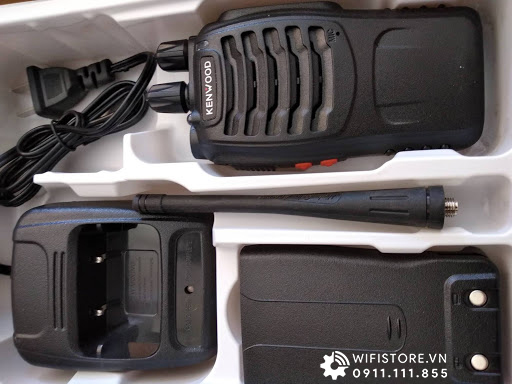 Kenwood TK-668 | Bộ đàm 16 kênh tần số, hoạt động trong khoảng cách 4km