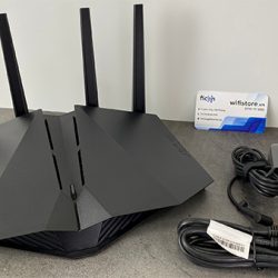 ASUS RT-AX82U tất cả phụ kiện