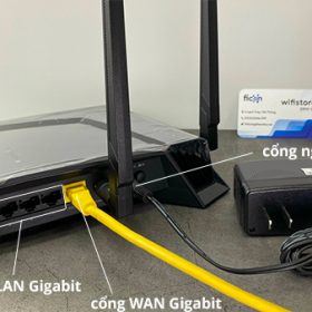 Netgear Nighthawk Pro Gaming XR500 cổng kết nối