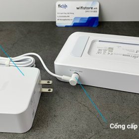 UniFi Switch Lite 8 PoE cổng nguồn