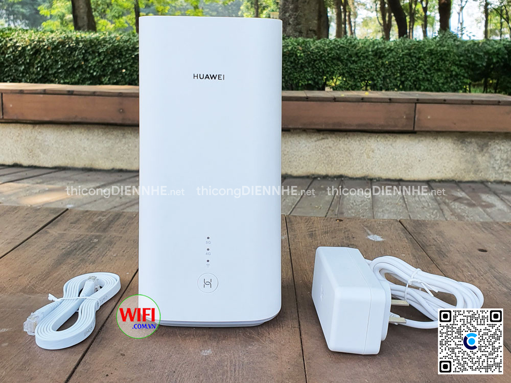 Huawei CPE Pro H112-370 WiFi 5G tốc độ 2.33Gbps, tải 64user, Cổng LAN 1Gb