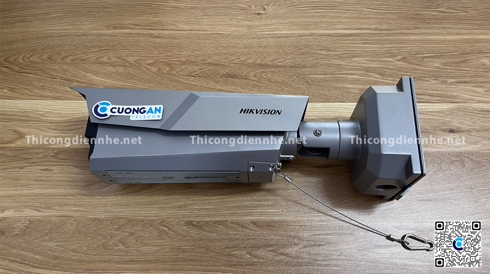Camera chụp biển số Hikvision iDS-ANPR403-BI/0832 độ phân giải 4MP - Network Traffic Camera